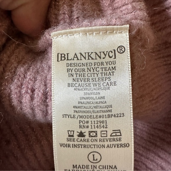 NWOT BLANKNYC Sweater - Picture 4 of 6
